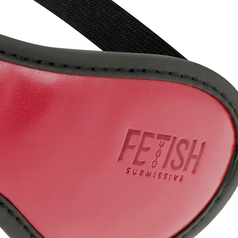 Soumission fétichiste chambre noire bandeau cuir végan ii