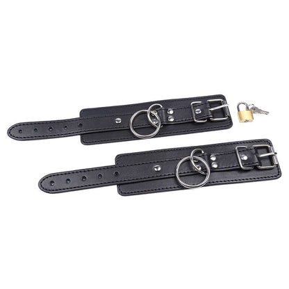 Manette Ohmama fetish con anelli Nero