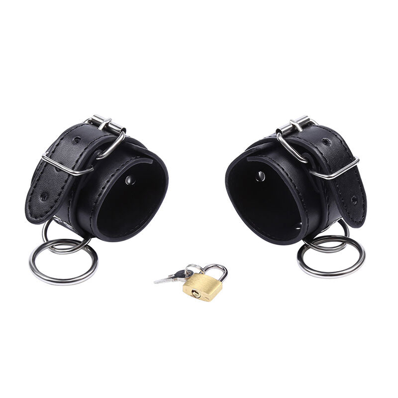 Manette Ohmama fetish con anelli Nero
