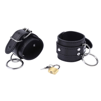 Manette Ohmama fetish con anelli Nero