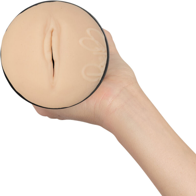 Masturbatore da Uomo Kiiroo feel rae lil black strokers vagina