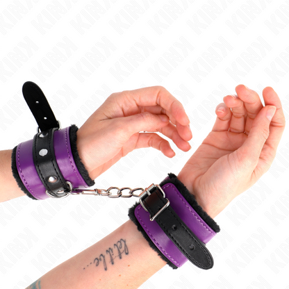 Kink - poggipolsi premium foderati in pelliccia neri con cintura viola/nera regolabile 17-29 cm x 6 cm