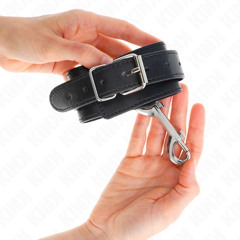 Kink - tenuta da polso-fila di rivetti singola e fibbia grande nera regolabile 17-28 cm x 5 cm