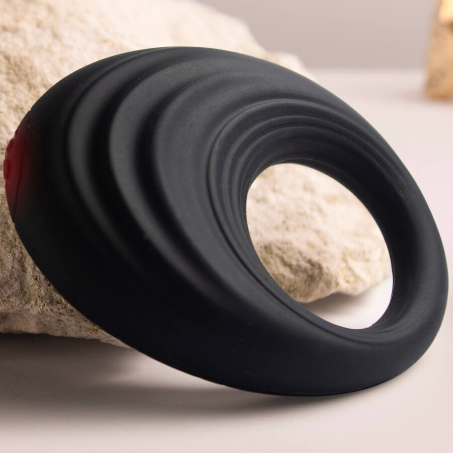 Rocks-off - anello vibrante per pene spire nero