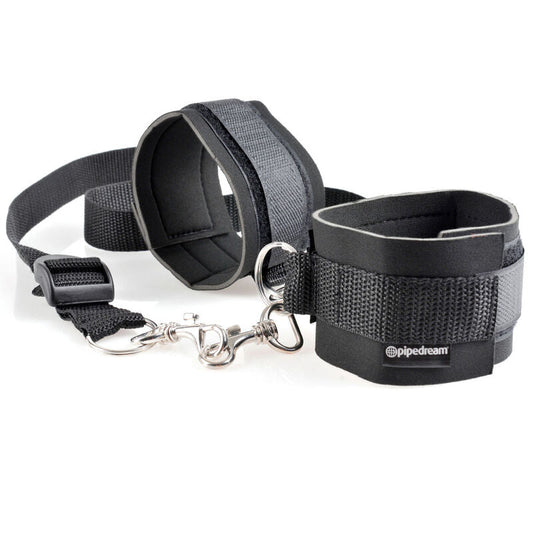 Set di polsino e anello di fantasia fetish