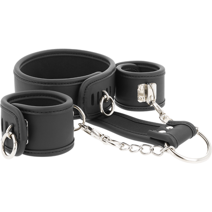 Collare Fetish submissive con manette e catena in metallo