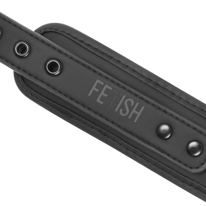 Collare Fetish submissive con manette e catena nero